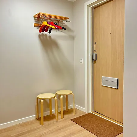 Toerroe As 7, 1-4 Hloe, Oma Keittioe, Kylppaeri, Iso Parkkialue Apartment